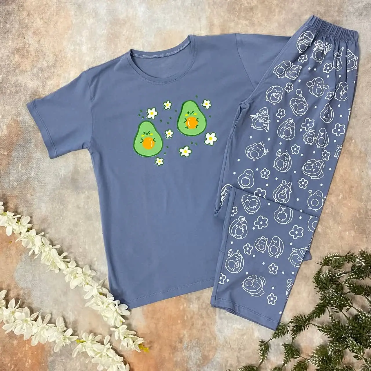 ست تیشرت و شلوار اووکادو 🥑
