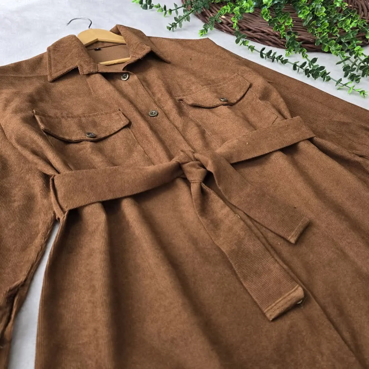 🍁 نام: مانتو دلانا
