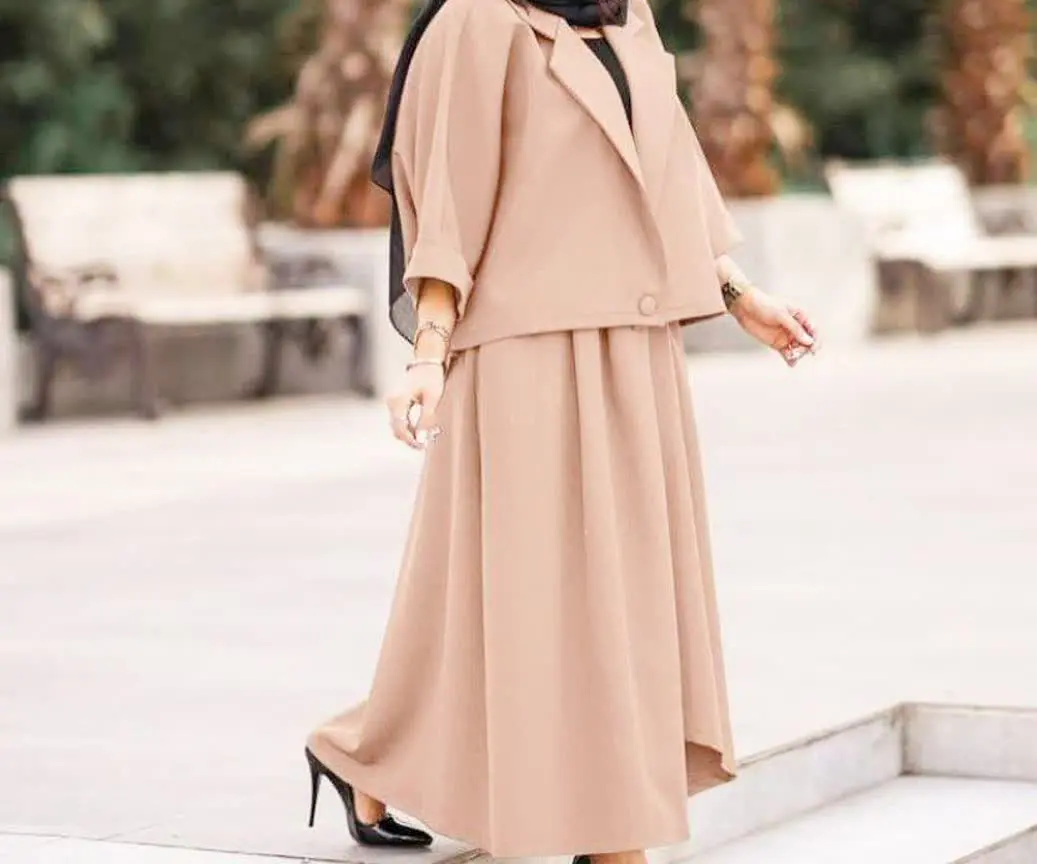 نام: کت ودامن بانو
