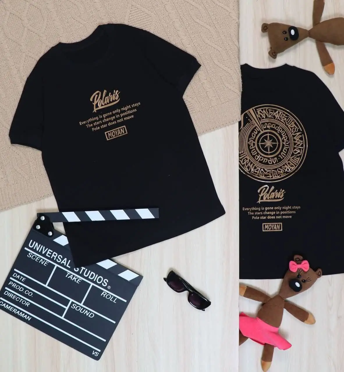 👫تیشرت تک مشکی چاپ قطب نما طلایی👫
