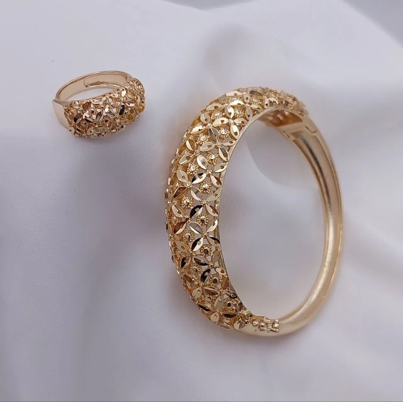 😍ست #دستبند و #انگشتر پرفروش 🥰😍💫🤩🔥
