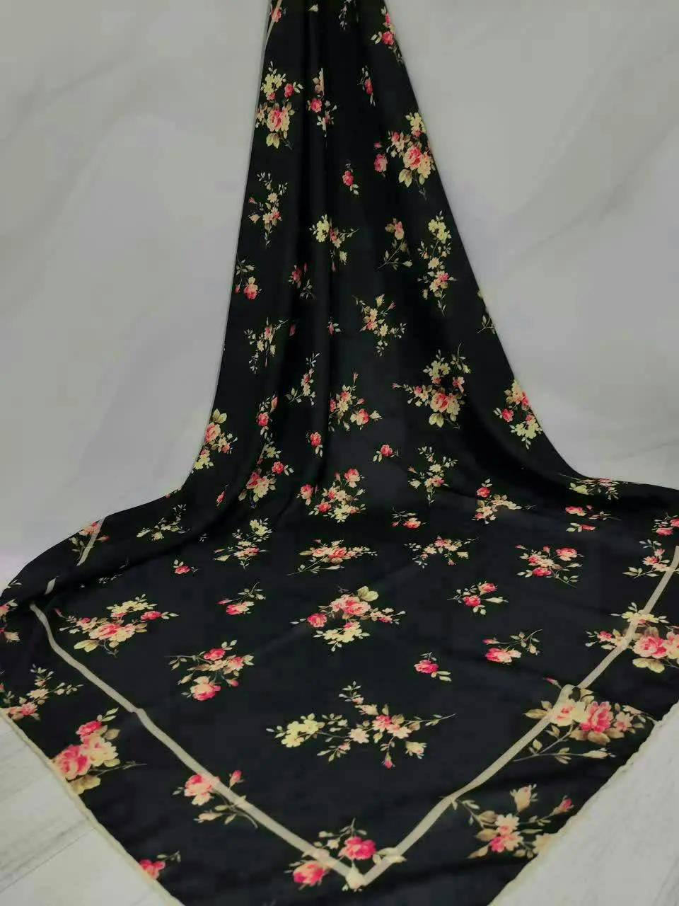 طرح پر استقبال شارژ شد ولی همه رو بردن فقط یدونه مونده😄👏 نخی قواره ۱۴۰ با کیفیت اعلا
