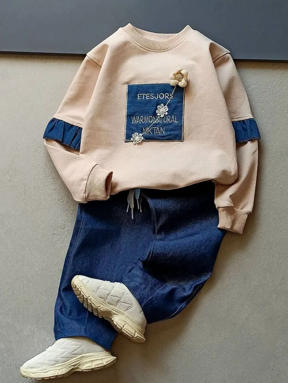 👚نام: سن بلوز و شلوارگل کرم...