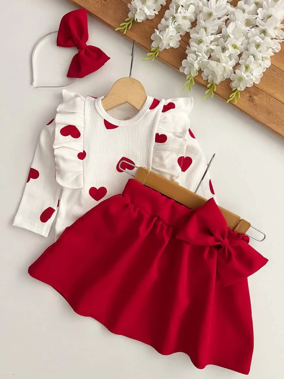 👚نام: سه تکه بلوز، دامن + تل فلورا 😍
