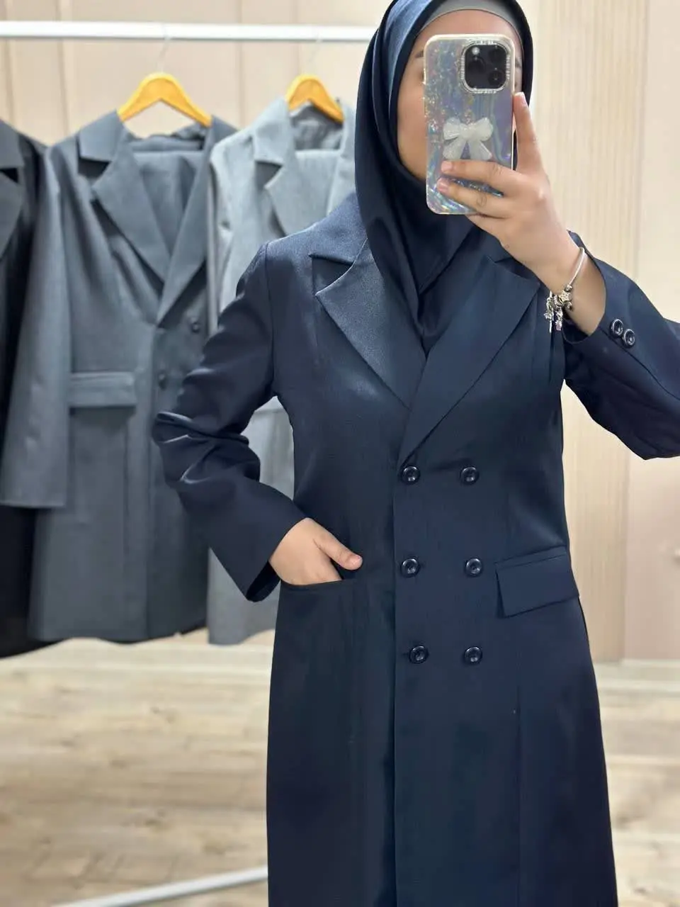 نام: مانتو و شلوار اداری درسا
