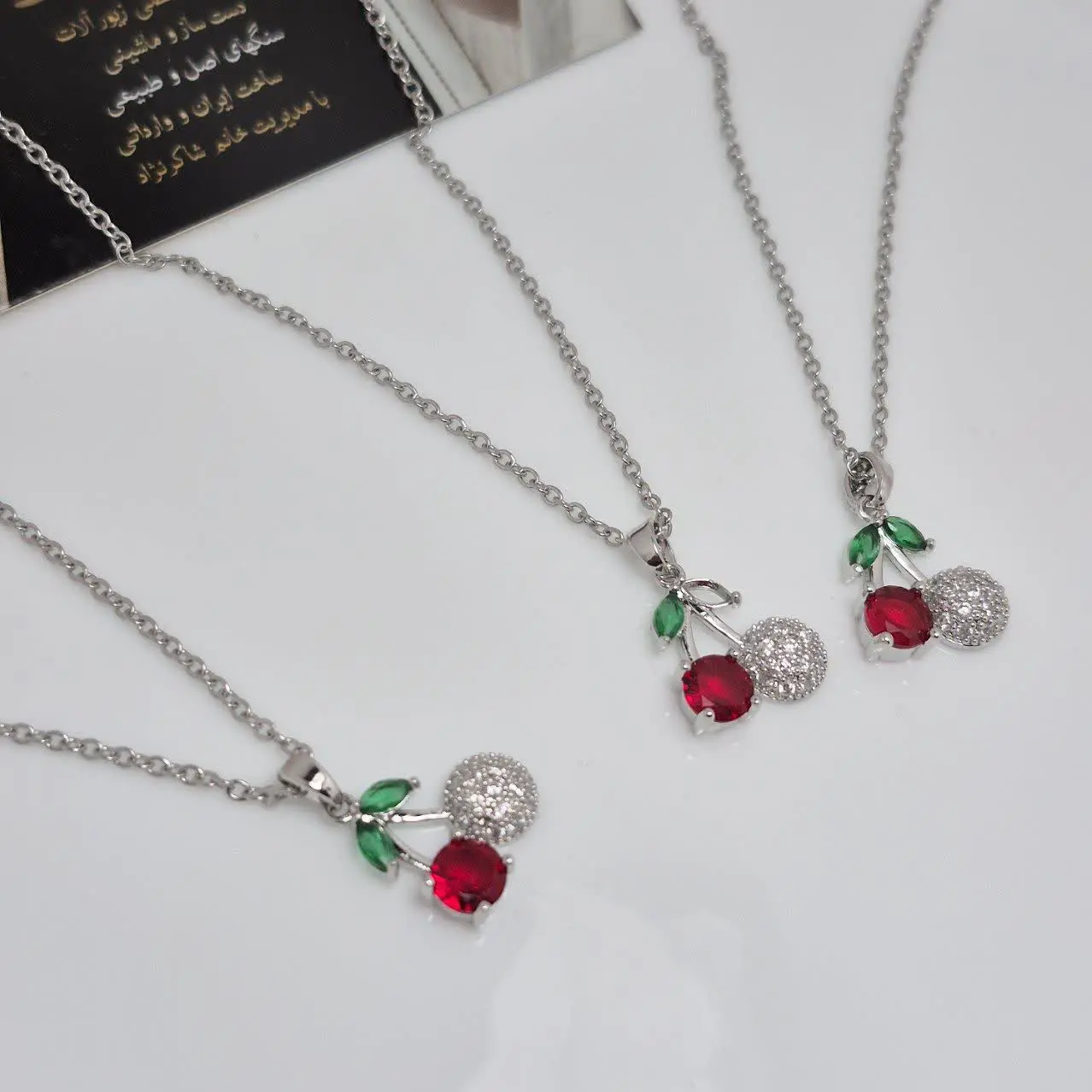 پلاک زنجیر استیل سوارسکی