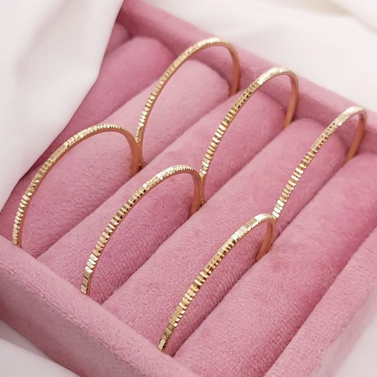 #النگو ۲میل بچگانه اصل طلا‌روس 👧👧👧
