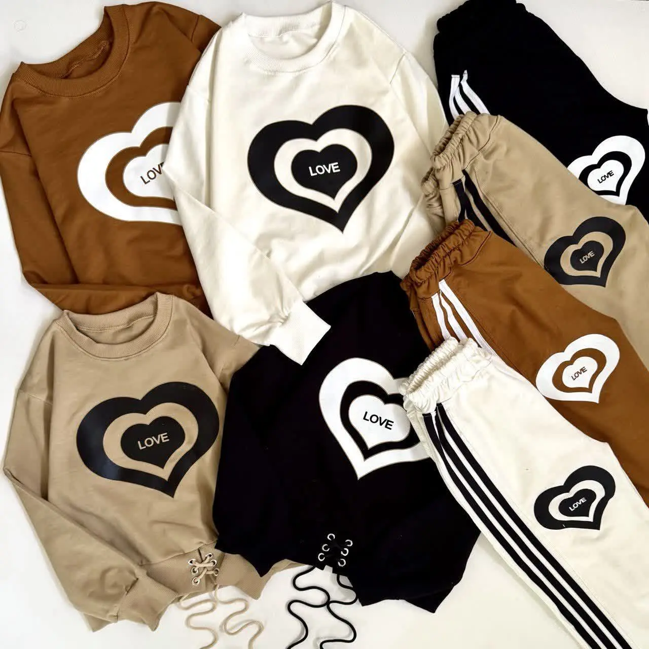 👚نام: کراپ شلوار سایز بزرگ LOVE ❤️
