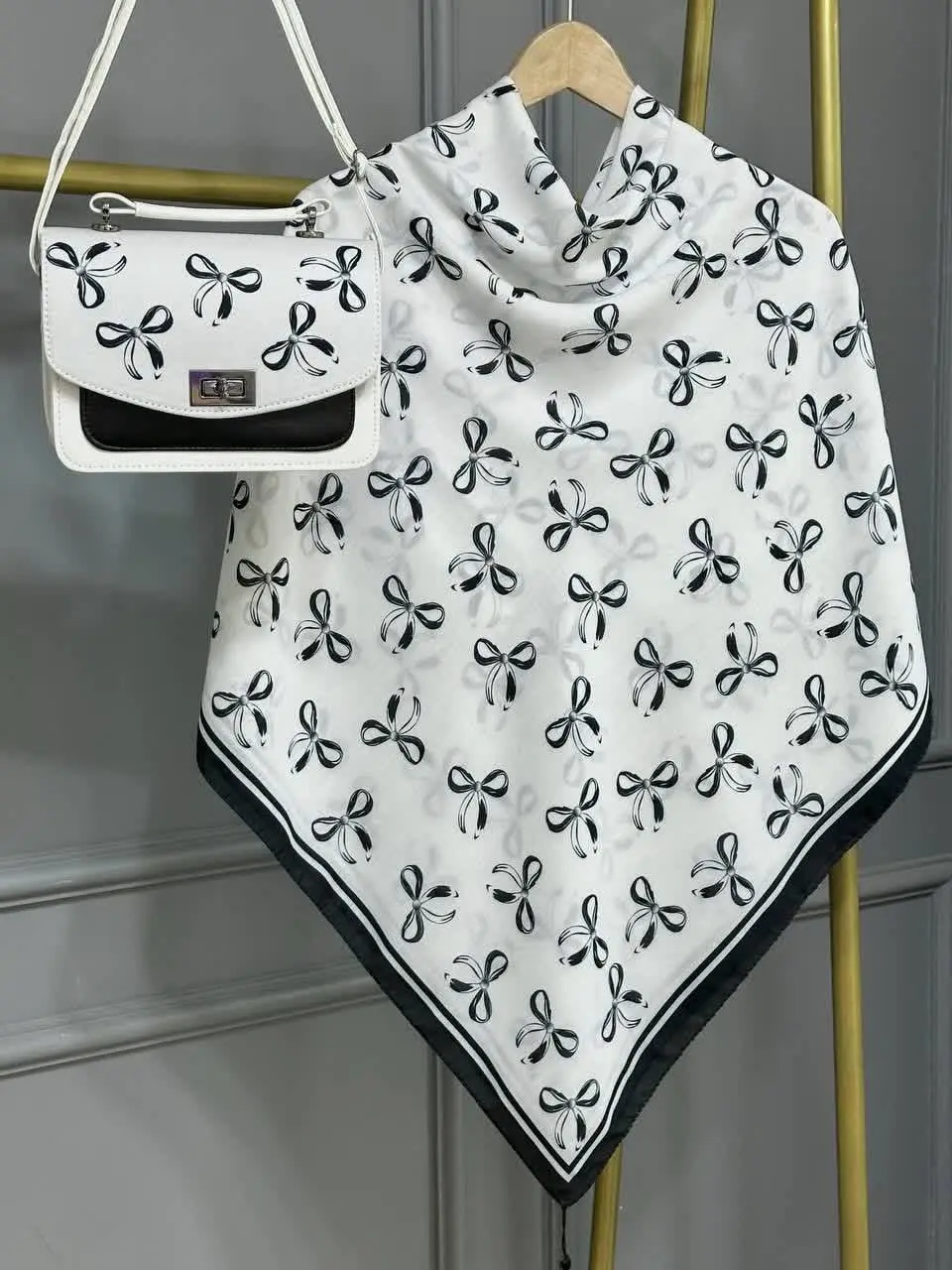 مشکی سفید یا سفید مشکی کدوم انتخابته؟ 😉
