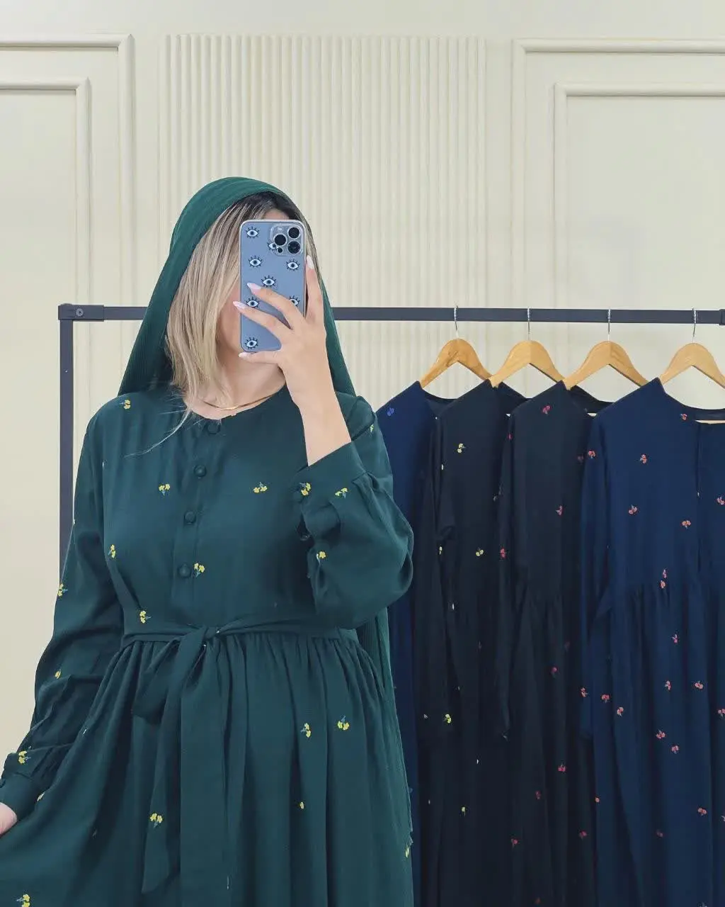 🎗دورسینه ۱۱۰، قد مدل خانوم ۱۷۰
