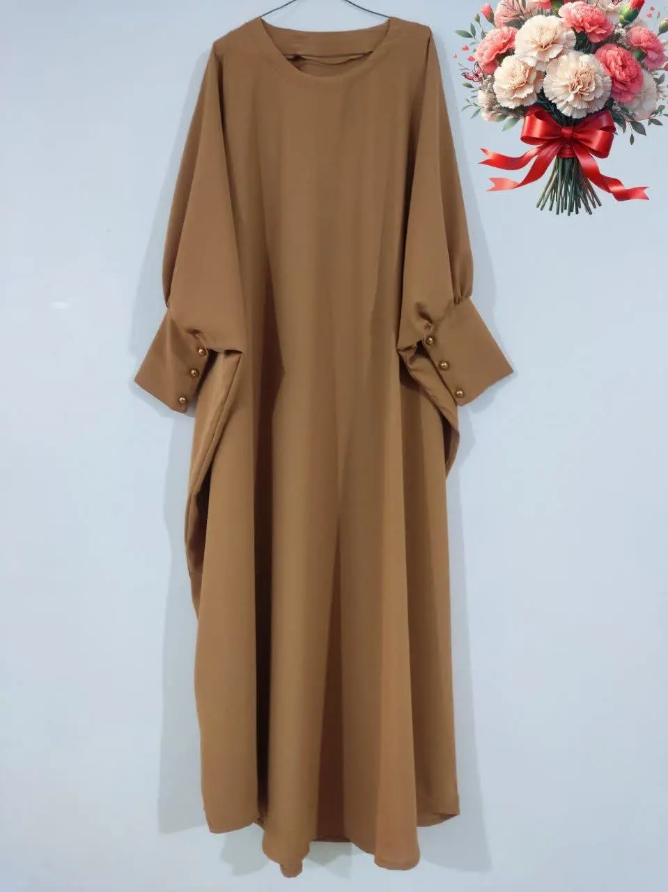 رنگش قهوه ای فوق العاده خوش...