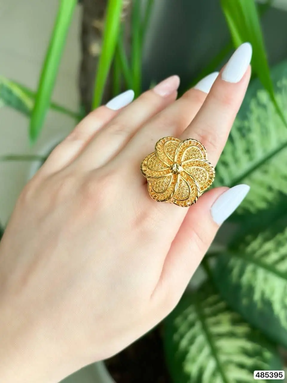 #انگشتر گل طرح طلا رنگ ثابت✨✨
