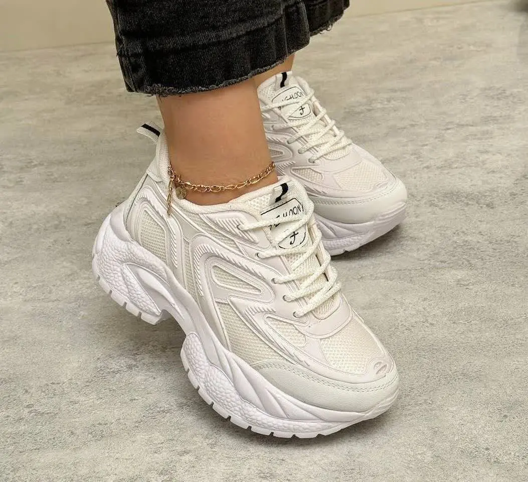 کتونی جدید لژدار