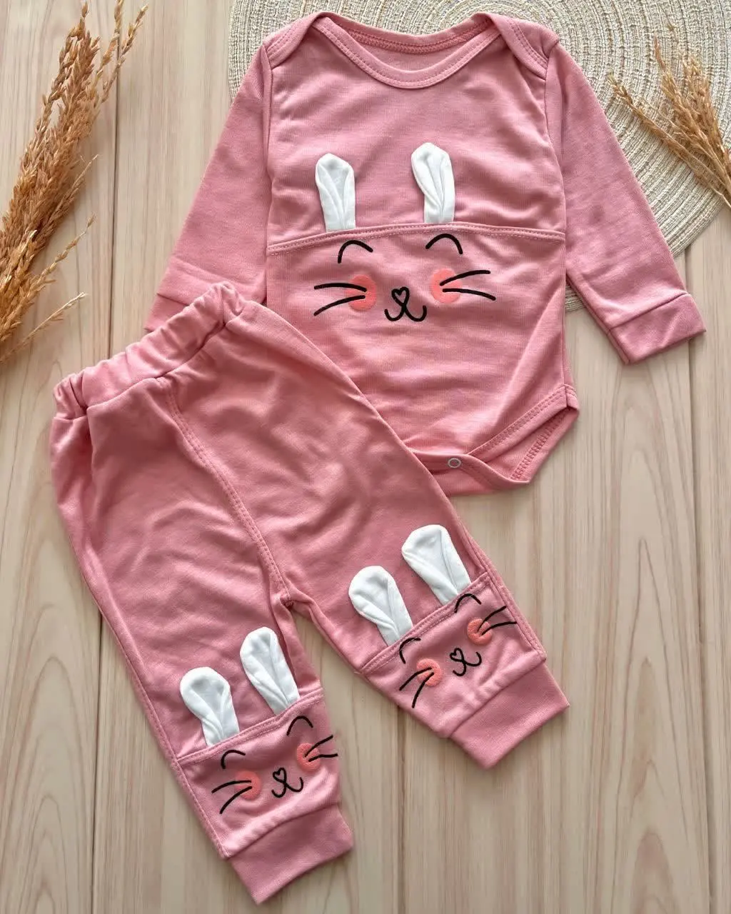 لباس نوزادی بادی شلوار خرگوشی
