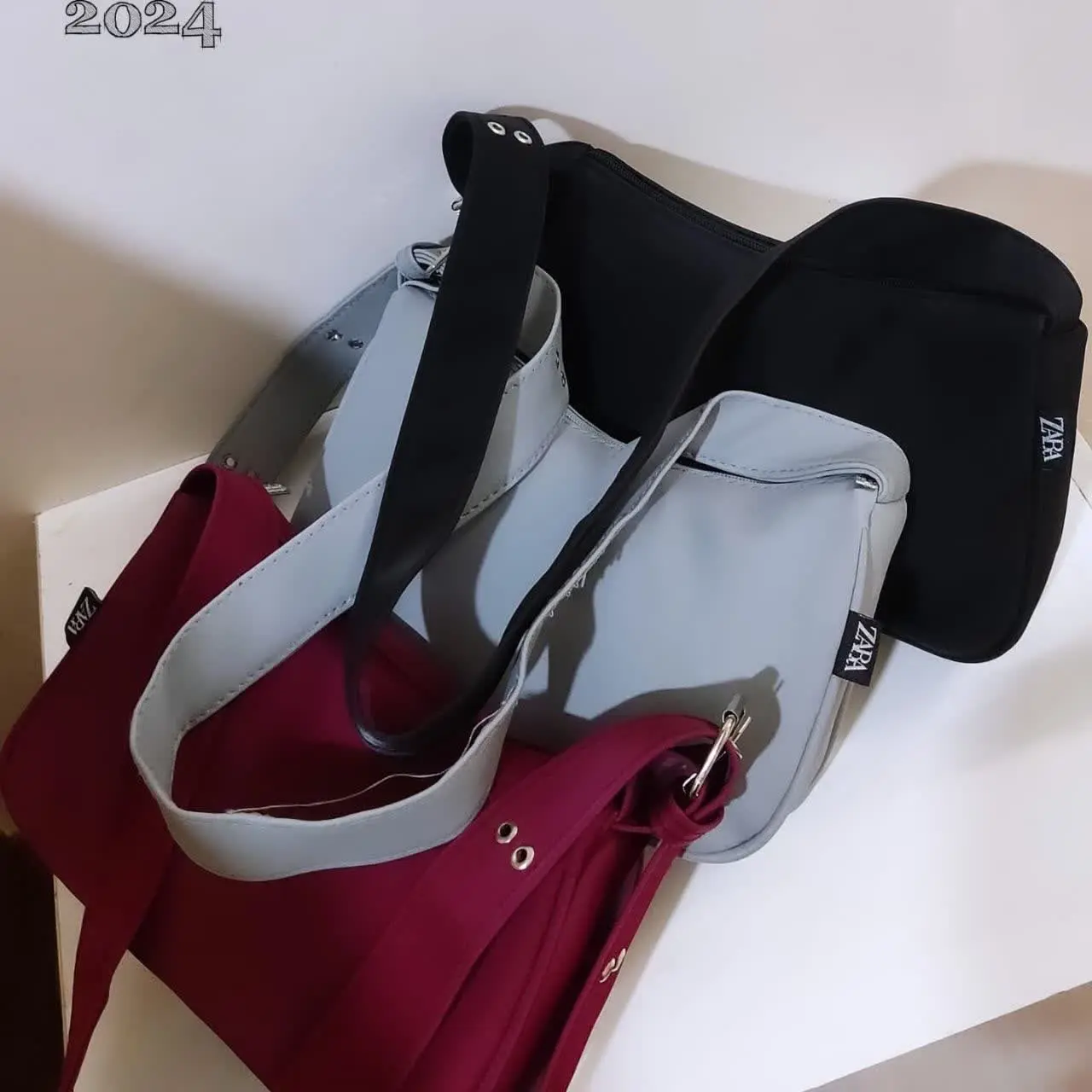 رنگ طوسی این کار پانچ موجوده
