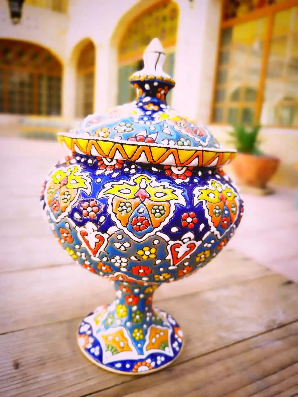 #شکلات خوری (سنتی) 
