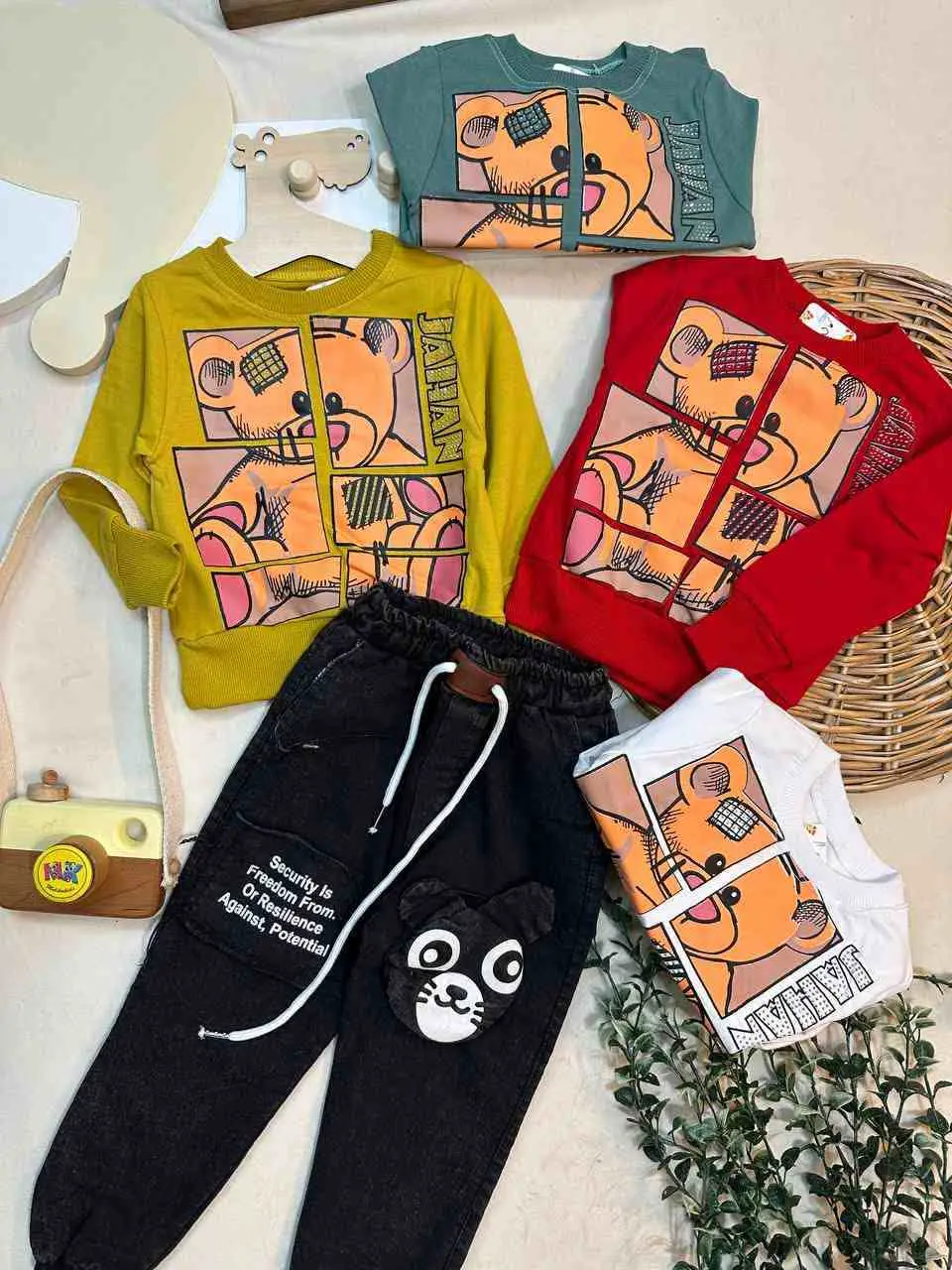 کد ۱۷۴۲بلوز تک پنبه دورس طرح خرس پنجره‌ای 
