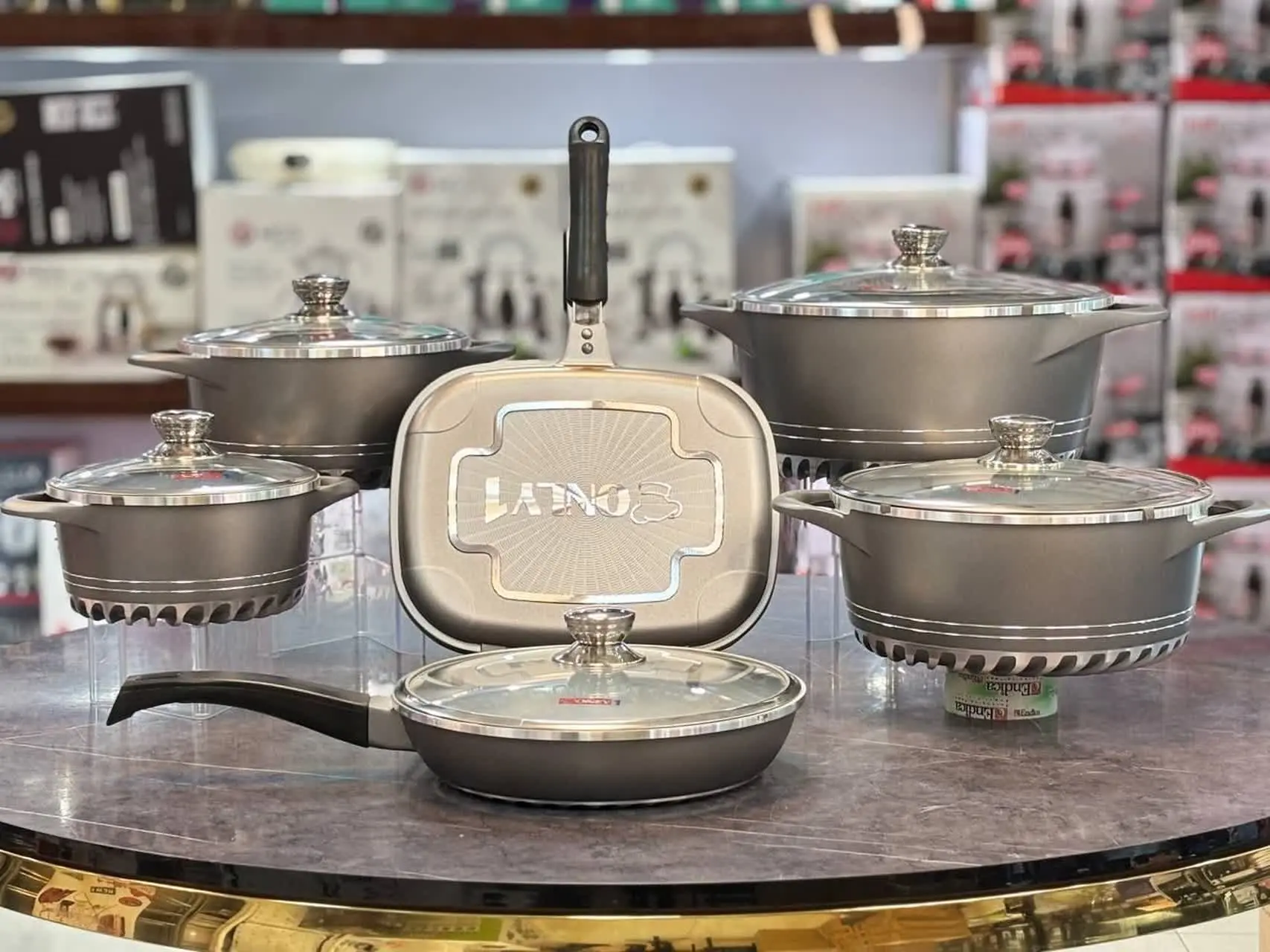 سرویس‌های ۱۵پارچه انلی وان (Only۱) 
