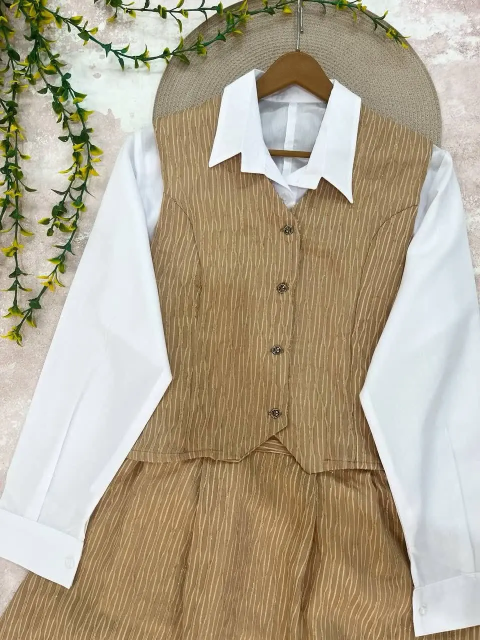 🌈رنگ بندی: کرم , نسکافه ای ,