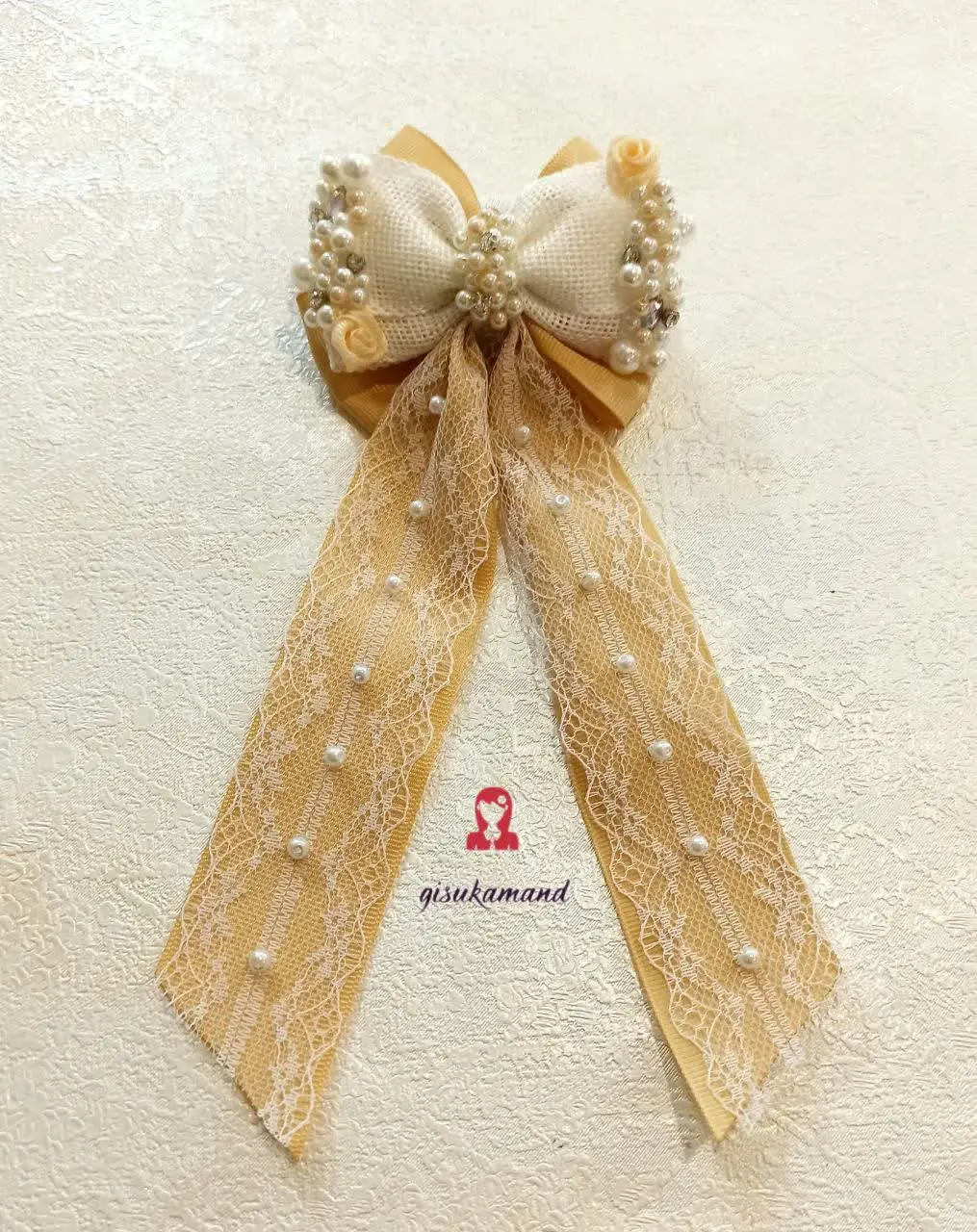 گلسر مجلسی جواهر دوزی شده دنباله دار🌺
