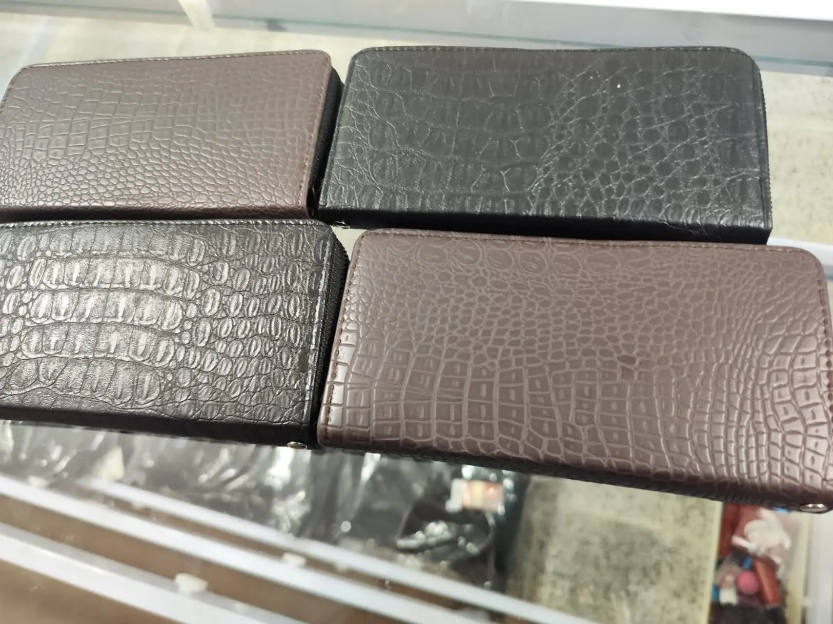 کیف طرح سنگی چرم اعلا
