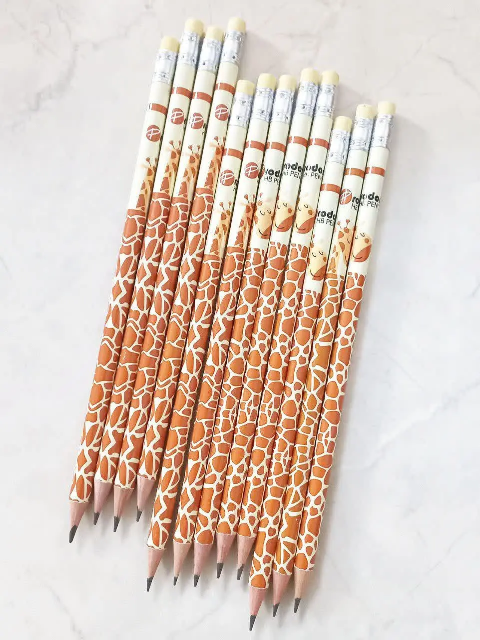 🦒مداد مشکی زرافه