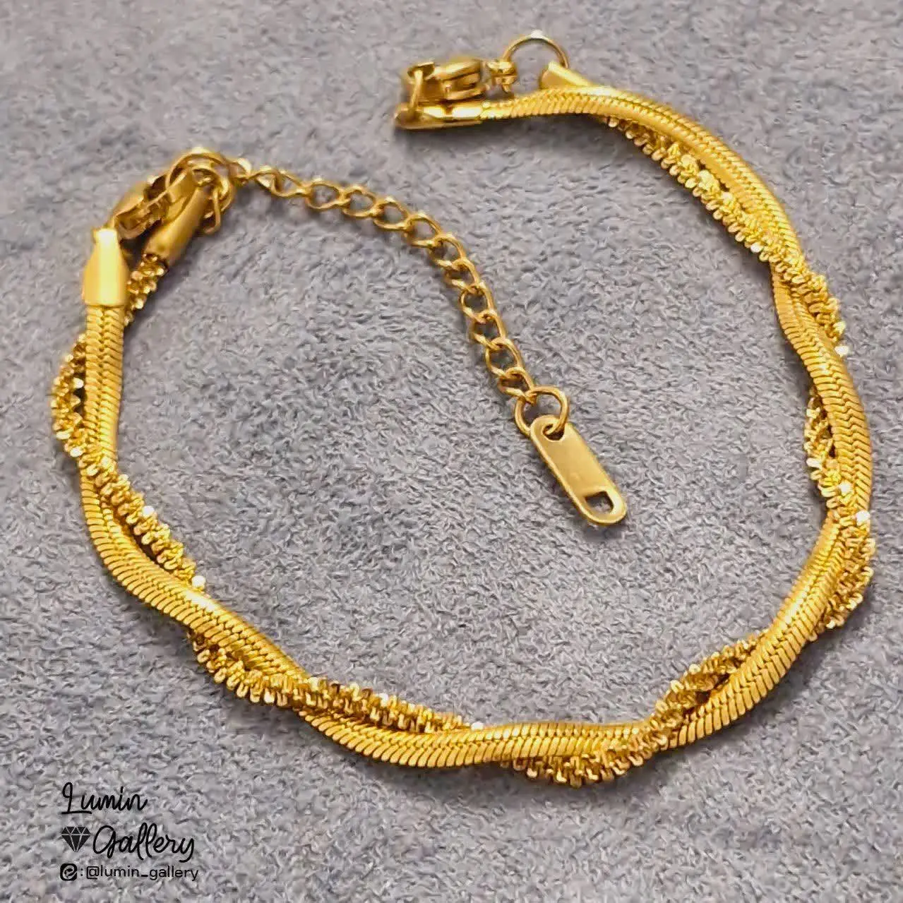 این وسطا ببین چی ساخیتم😍
