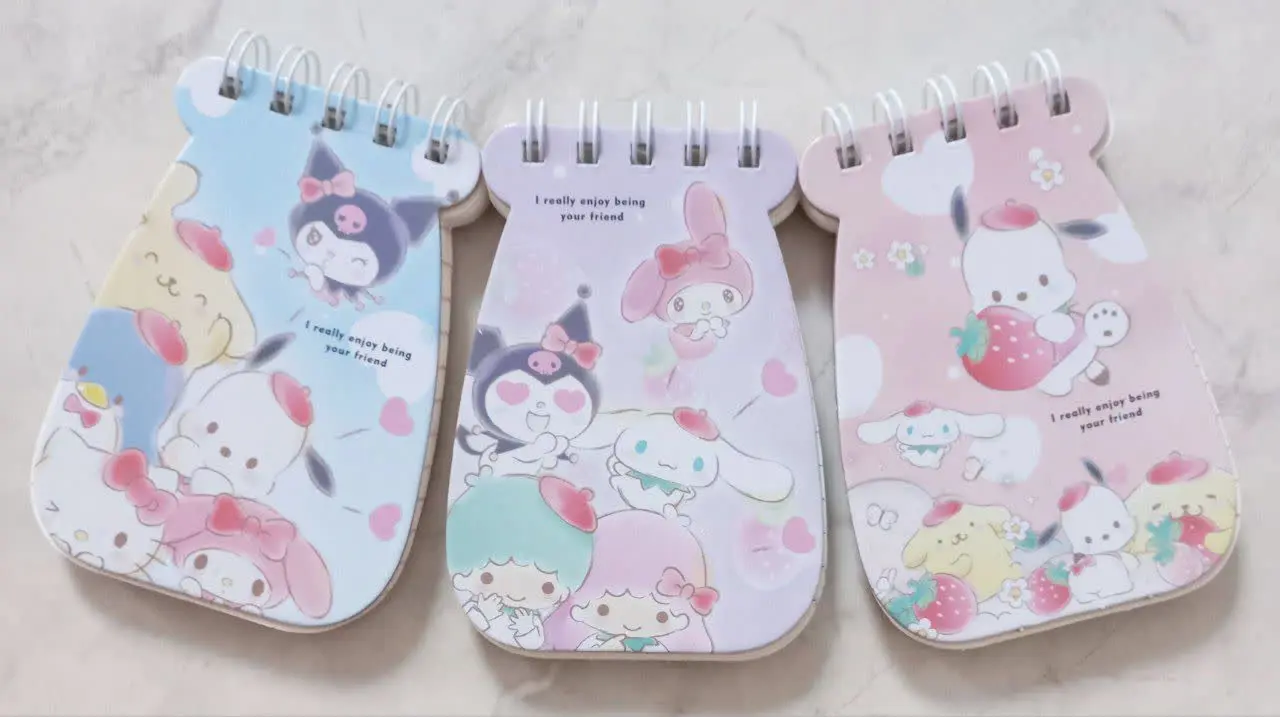 دفترچه خط دار کرومی و دوستان
