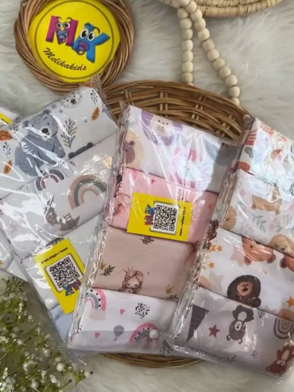 خشک کن چهارتایی طرح خارجی پنبه‌ای اعلاء ملیکاکیدزی نوزادی و کودک کد ۳۱۰۰۵ 
