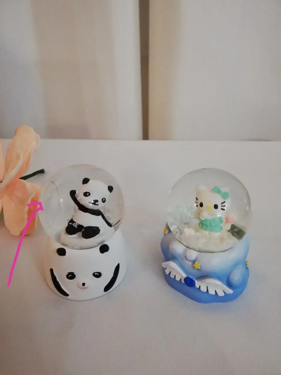 قابلیت تغییر رنگ نور داره و تو تاریکی خیلی باحاله😍
