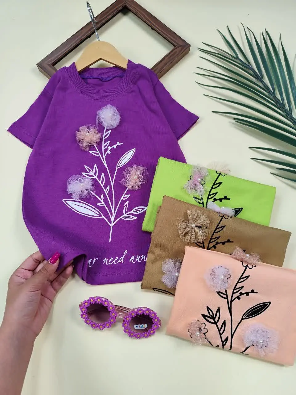 تیشرت تک گل مرواریدی 
