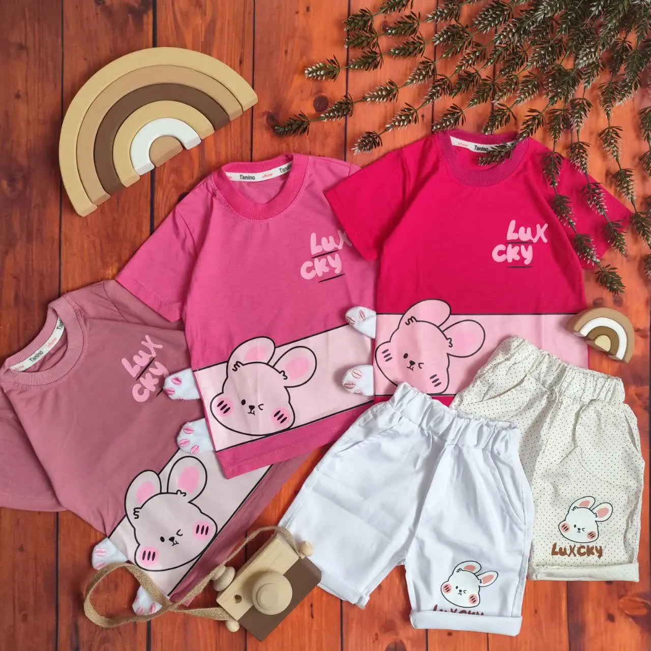 😍ست تیشرت وشلوارک دخترانه خرگوش لوکس، جنس تیشرت پنبه، جنس شلوارک کتان با کیفیت عاااالی 🤌
