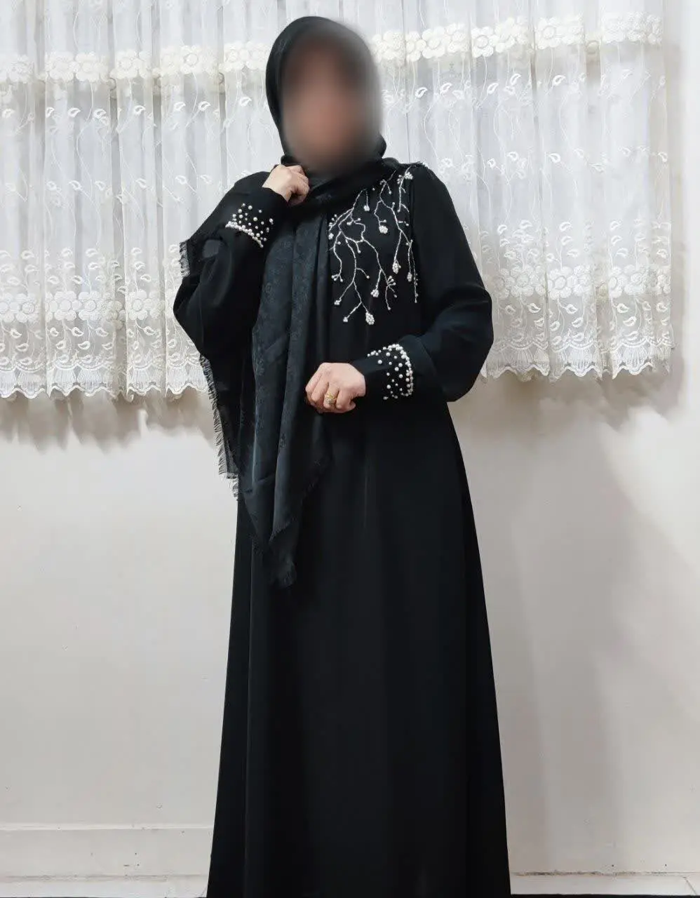 یه کار مجلسی خاص جواهردوزی شده کاملا دست دوز 
