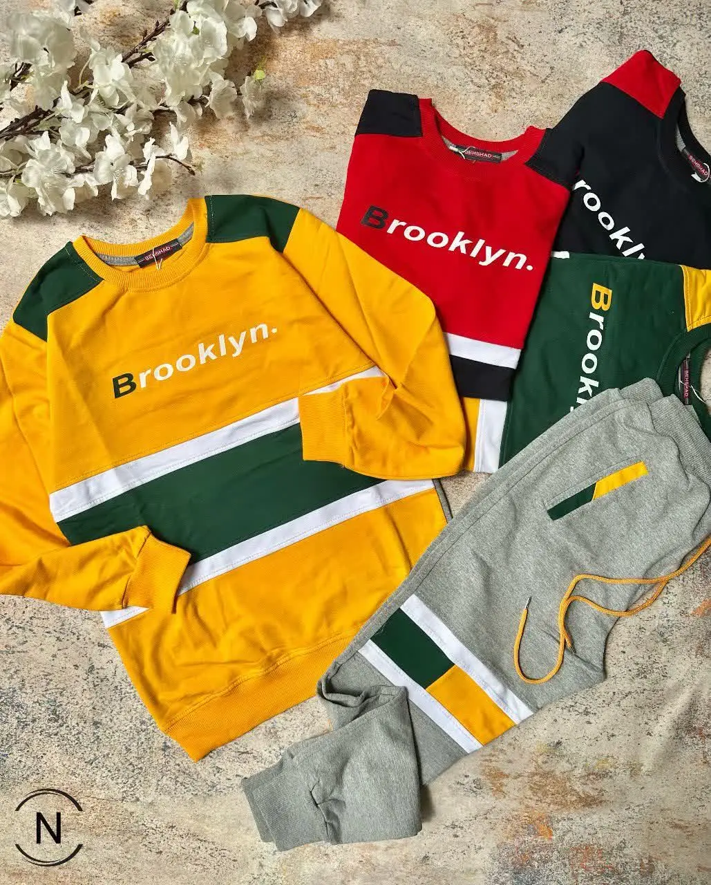 سایز۶۰ قدبلوز ۶٠ پهنا ۴٢ قد...