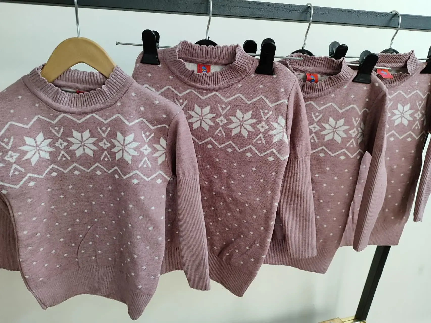 برای دخترای گل کانالمون یک بلوز گپ با کیفیت آوردیم 😍
