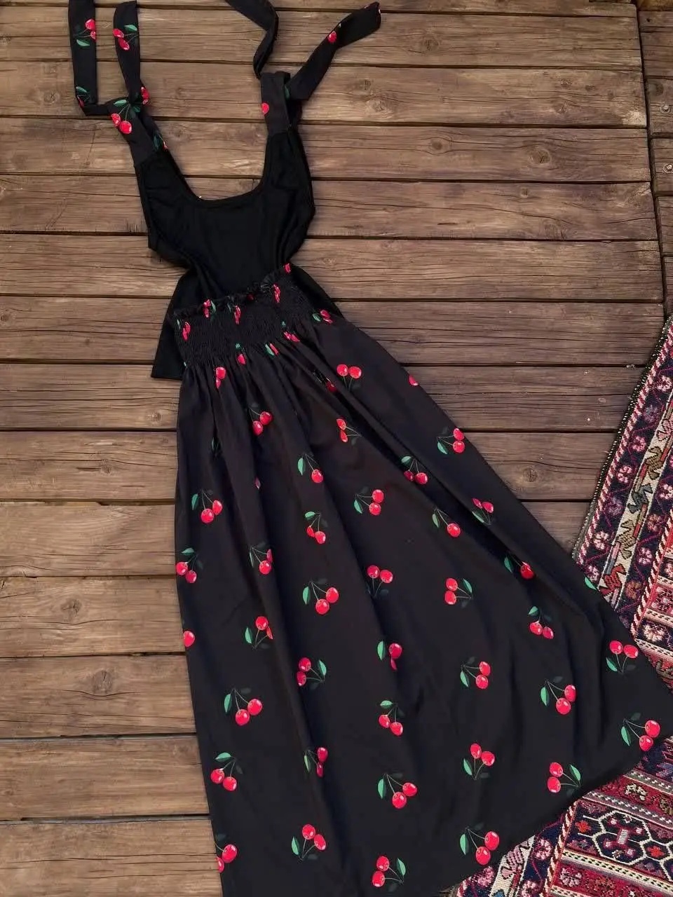 ست تاپ و دامن آلبالو🍒