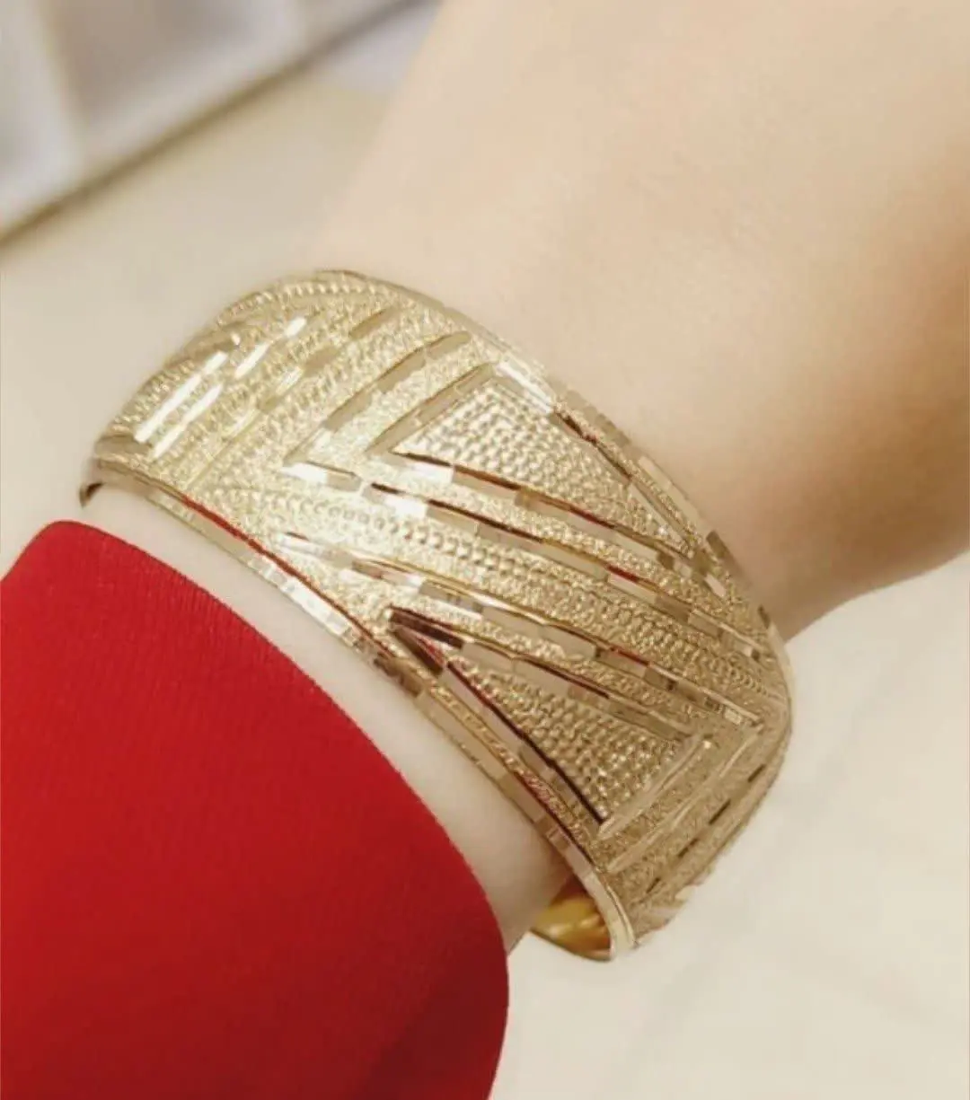 النگو طلاروس 
