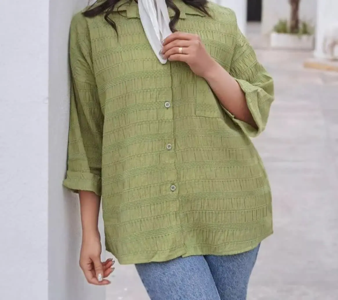 اینم یه مدل شومیز مانتویی بسیااار جذاب و‌ کاربردی با رنگ‌بندی دلبر 🤩 جنس عالی کیفیت بالا با تنخور فوق العاده زیبا و شیک😍👌
