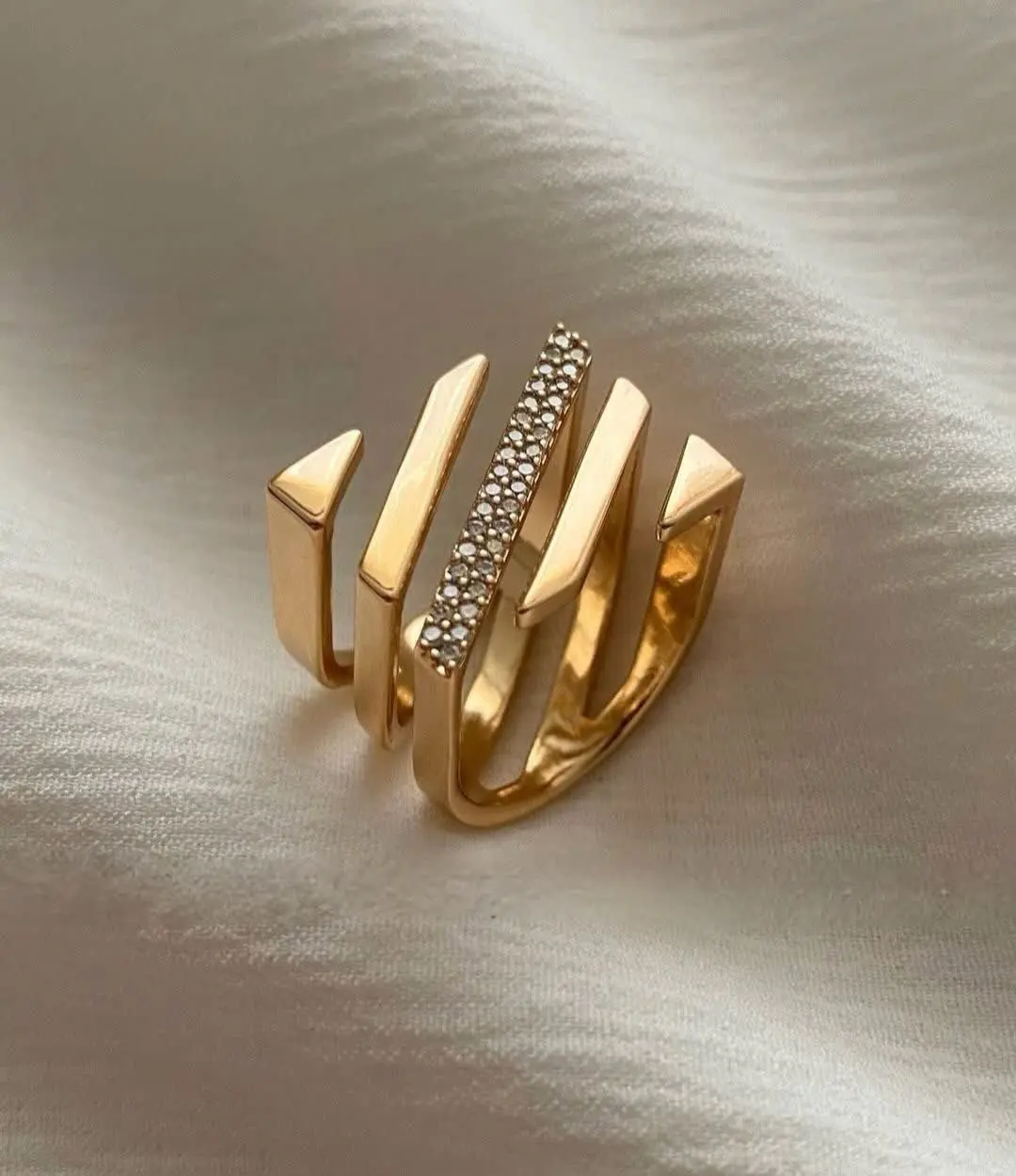 #انگشتر ژوپینگ کد ۱۰۸۳
