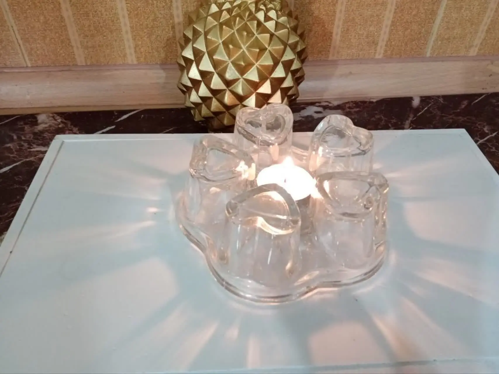 وارمر قلبی شیشه‌ای دارای محفظه شمع
