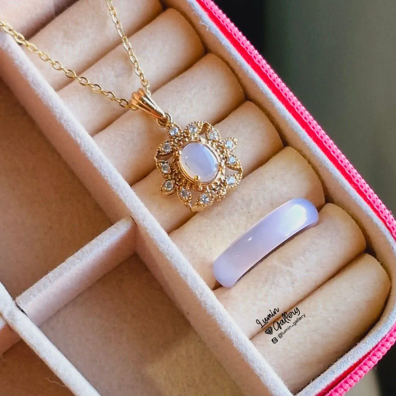 ست سوسنی کمیاب 😉
