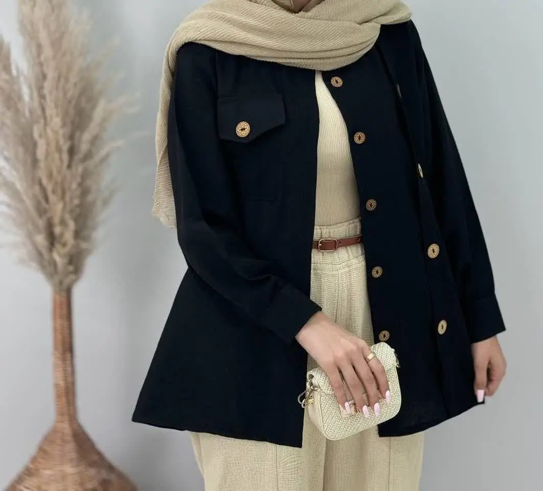 🛍نام: مانتوجلودکمه لاله🌱
