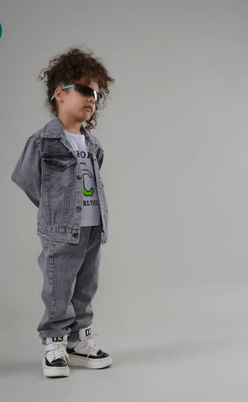 ست ۳تیکه فقط سایز شلوار ۶۸ سانت موجود. 
