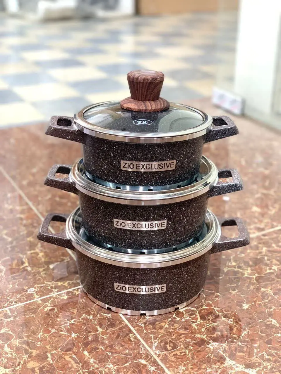 سرویس قابلمه شش پارچ برند زیو اصل
