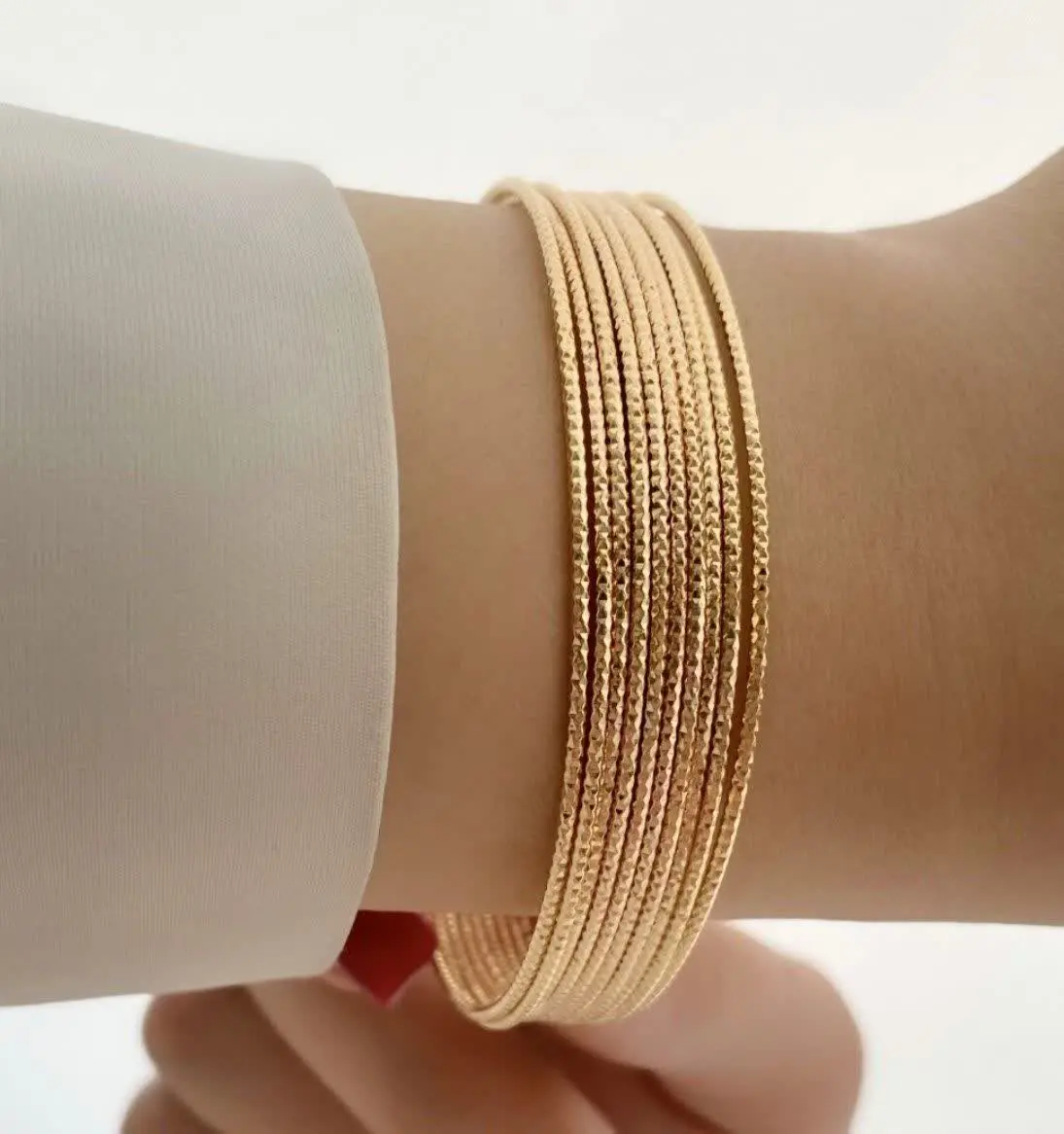 ✨وقتی هم النگو دوست داری هم دستبند انتخابت میتونه این خوشگله باشه☝️😍
