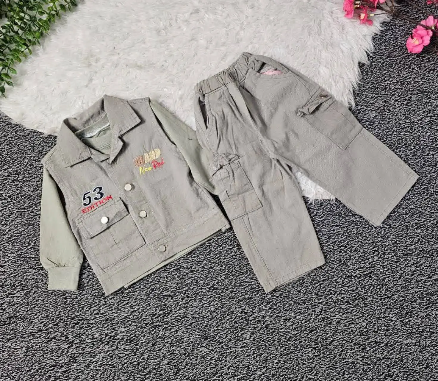 ست سه تیکه پسرانه بزرگ ۵۳