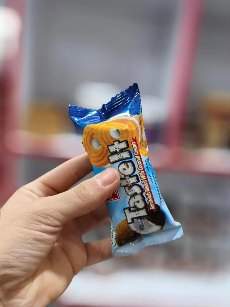 بیسکویت کرمدار ۴عددی شیرین عسل