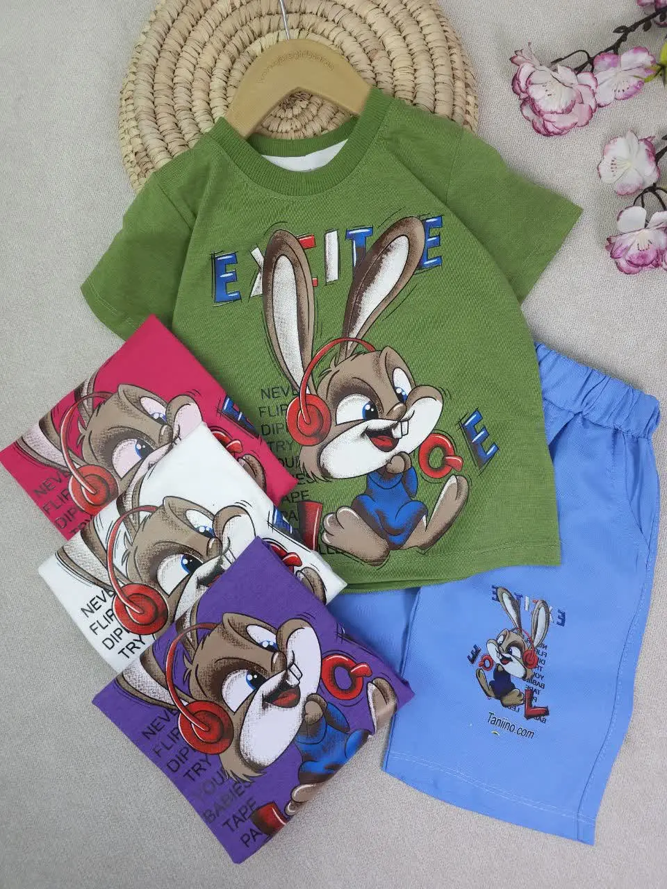 تیشرت شلوارک دخترانه خرگوش و هدفون
