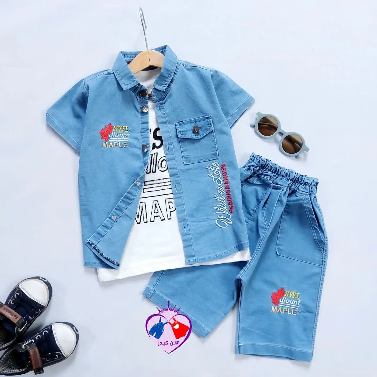 سه تیکه‌ی جین شلوارکی تک جیب
