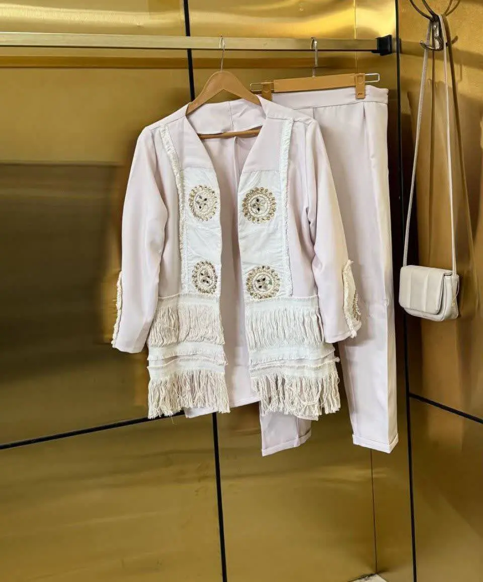 👚 نام: مانتو شلوار خورشیدی